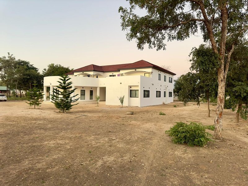 4bed 4.5bath farm house