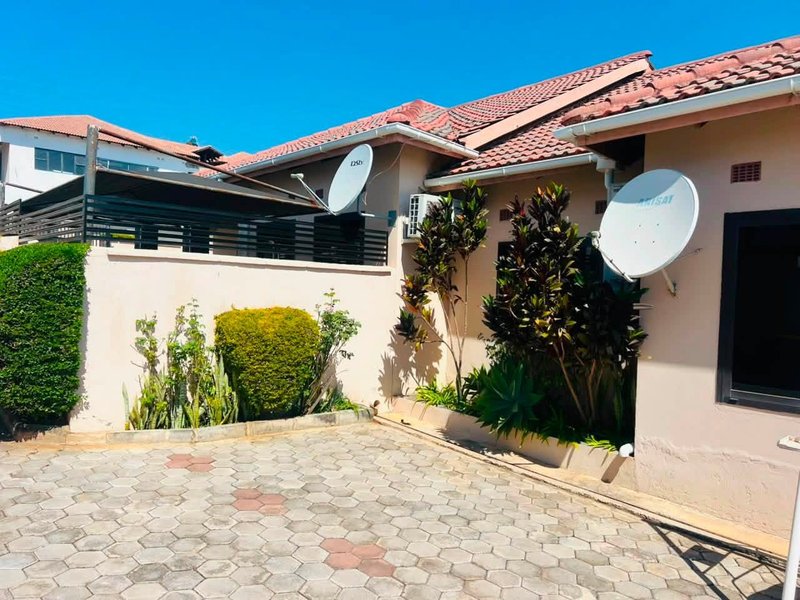 Beautiful 3 Bedrooms Fully Furnished Apartment in Roma Park