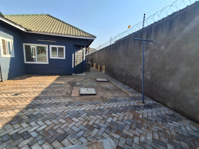 IBEX HILL|VACANT COZY TWO (2) BED MSC|RENT|K8,000