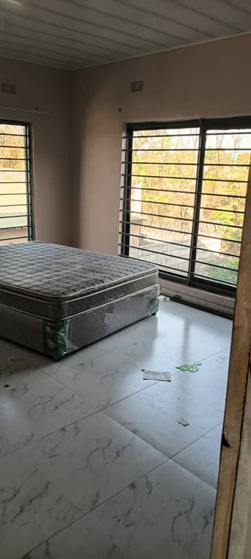 Double storey 3bedroom in ibex Hill 1st street