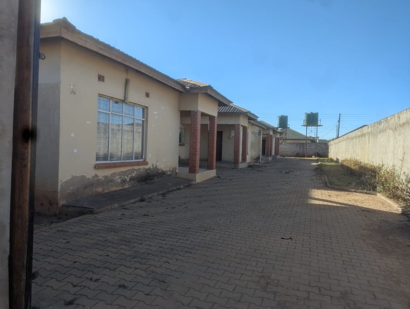 Modern 4-in-1 Flats for Sale, Chalala – 49×24 Plot | K3.6M Negotiable