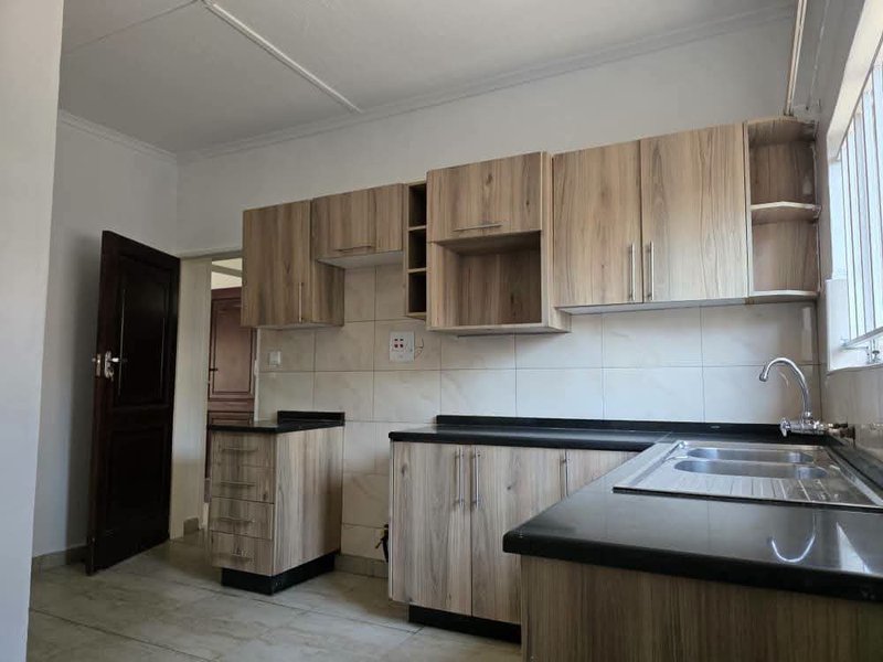 NORTHMEAD|STANDALONE THREE (3) BED HOUSE 🏠 |RENT|K18,500 RESIDENTIAL|K20,000 COMMERICAL