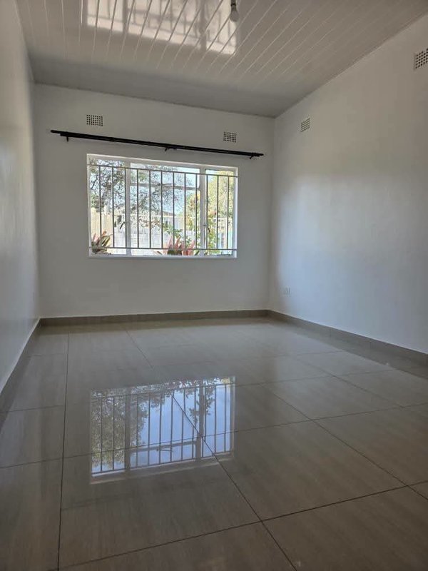 NORTHMEAD|STANDALONE THREE (3) BED HOUSE 🏠 |RENT|K18,500 RESIDENTIAL|K20,000 COMMERICAL