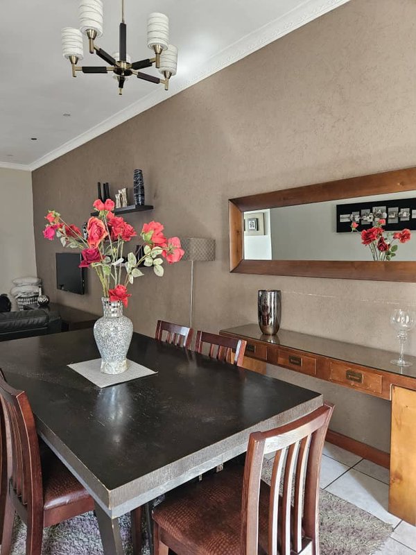 NEAR MANDAHILL|FULLY FURNISHED THREE (3) BEDROOM FLAT FOR RENT|$1,300